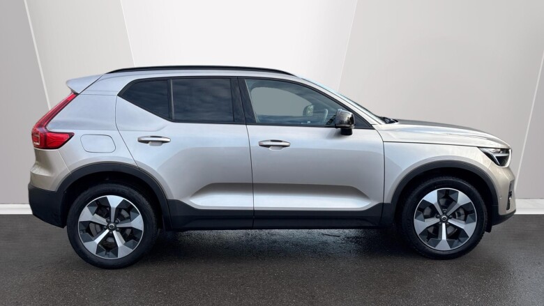 Volvo XC40 2.0 B4P Plus Dark 5dr Auto Petrol Estate